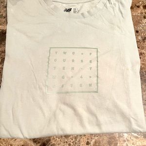 New Balance Seafoam Green Men’s Short Sleeve T-Shirt SZ L